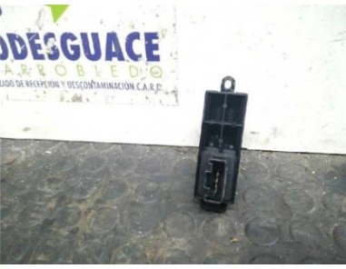 Botonera Puerta Delantera Derecha Mazda 2 LIM  1 5 16V 