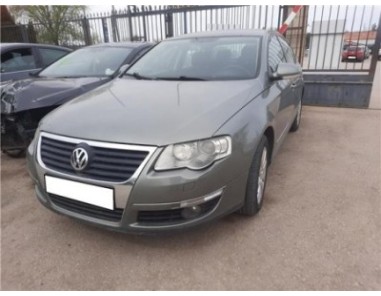 Volkswagen Passat Berlina  1 9 TDI