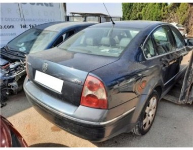 Volkswagen Passat Berlina  1 9 TDI