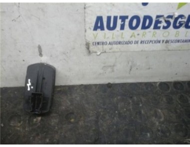 Botonera Puerta Delantera Izquierda Opel CORSA D 1 3 16V CDTI 