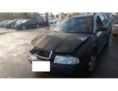 Salpicadero Skoda Octavia Combi  1 9 Ambiente 4X4 [1 9 Ltr  - 74 kW TDI]