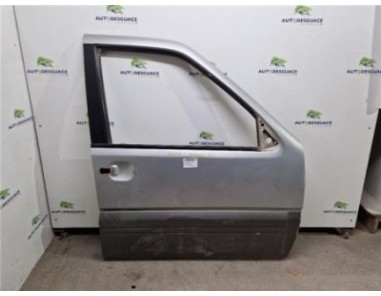 Puerta Delantera Derecha Nissan Terrano II  2 7 TDi  4WD