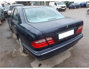 Mercedes-Benz Clase E  Berlina  2 8 280  [2 8 Ltr  - 150 kW V6 18V CAT]