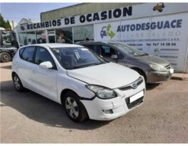 Hyundai i30  1 6 CRDi